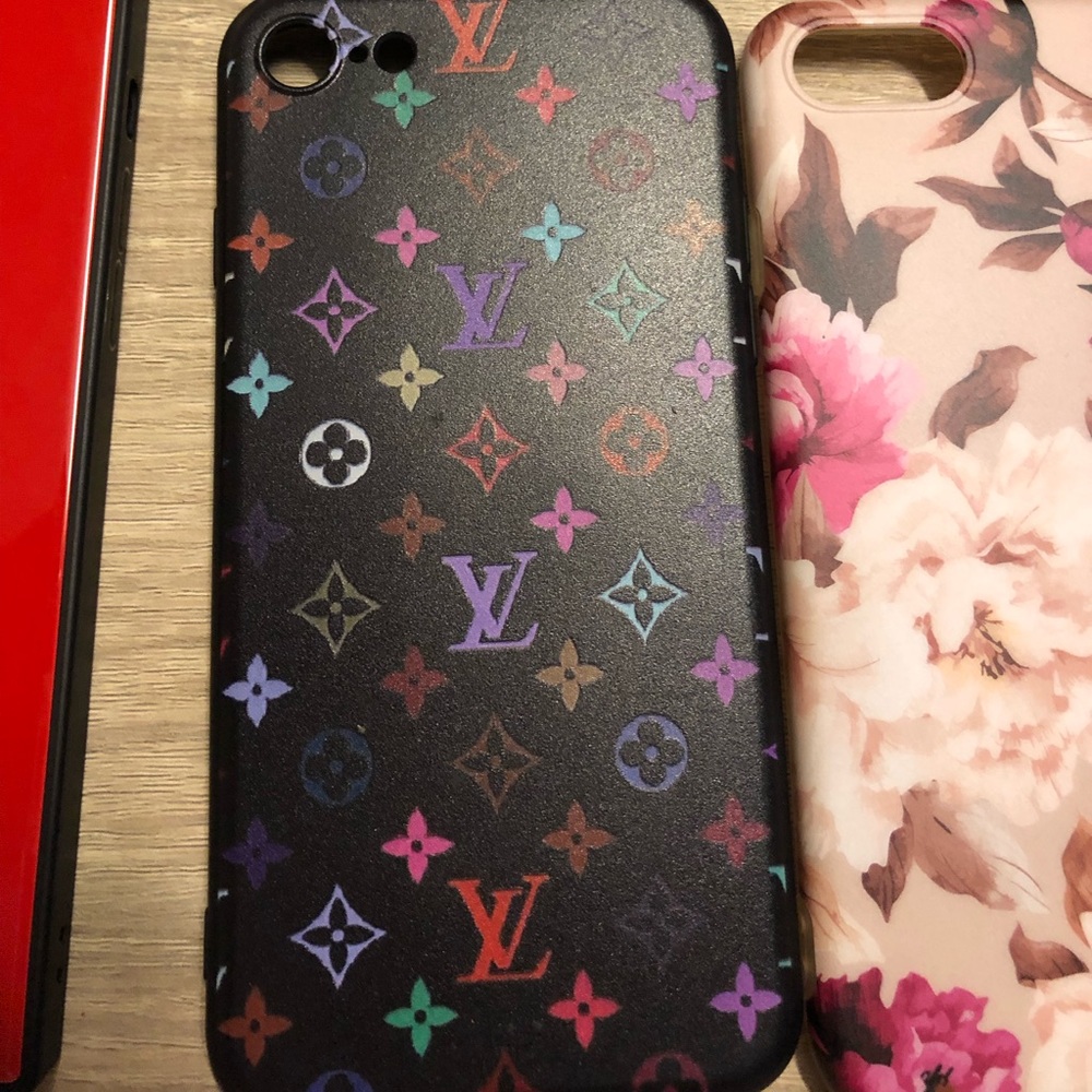 Selling iPhone 7/8 cases I’ve upgraded my phone no longer need cases $8 each one